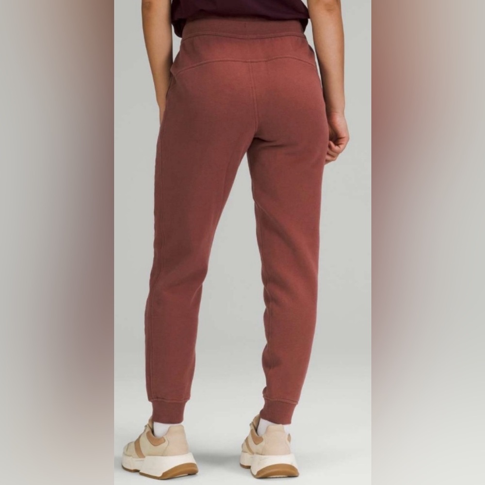 Lululemon Scuba High-Rise Jogger Smoky Red Size 0